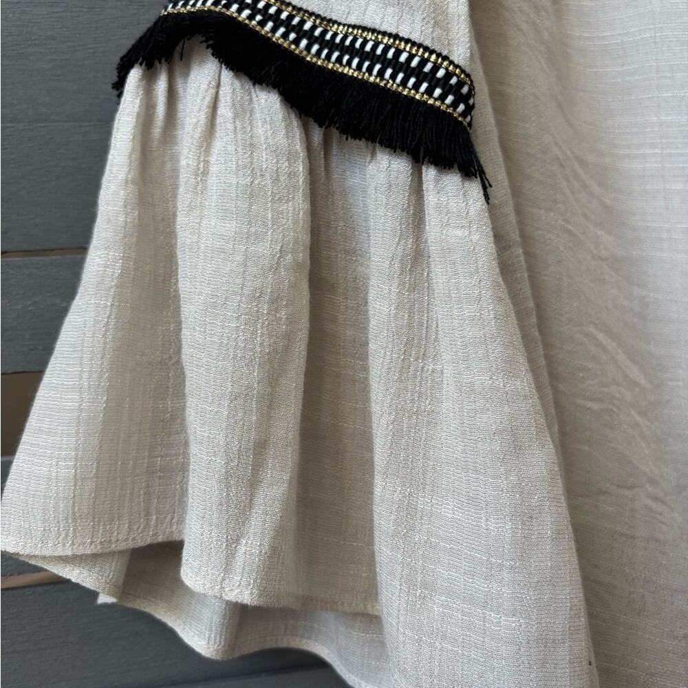 I.N. Studio Boho Linen Blouse with Asymmetrical Hem and Ruffle Sleeves Size PS - Picture 6 of 8